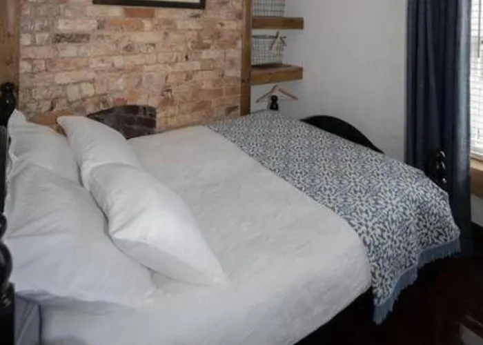 Апартаменты Sleeps 6 - 100mfrombeach - Ocean View Balcony