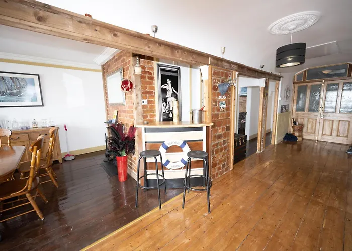 Apartmán Sleeps 6 - 100mfrombeach - Ocean View Balcony